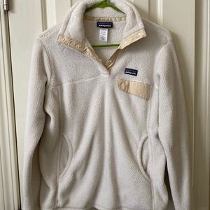Women’s medium Patagonia button fleece pullover